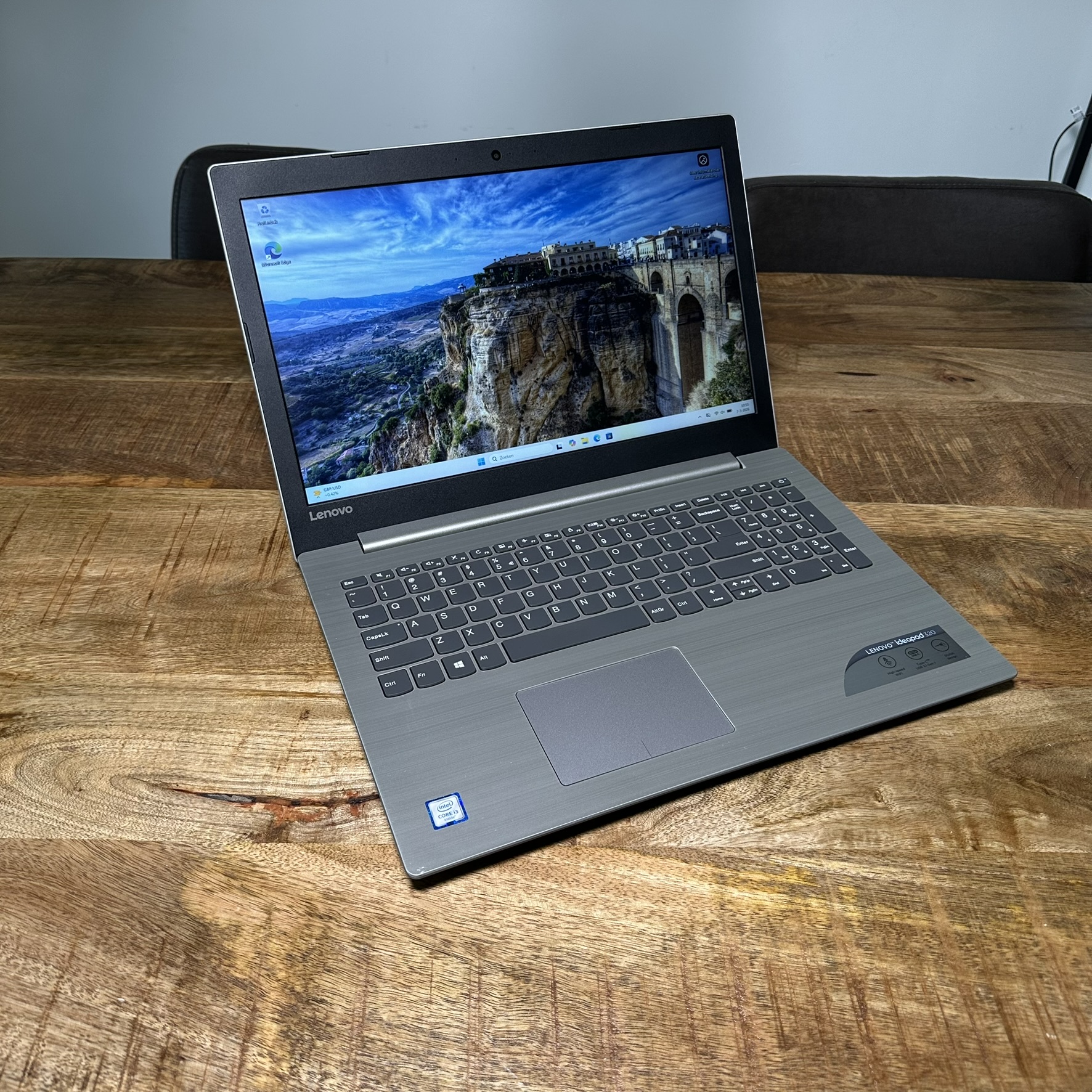 Gemiddeld Formaat Lenovo Laptop Intel Core i3 SSD Windows 11